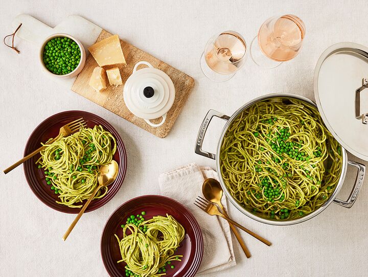 Spaghetti z pesto i zielonym groszkiem
